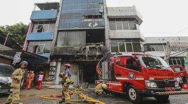 Tewas Terjebak dalam Kobaran Api: Tragedi Kebakaran Gedung Gedung Tera Drone 47 Tewas Terjebak dalam Kobaran Api: Tragedi Kebakaran Gedung Gedung Tera Drone