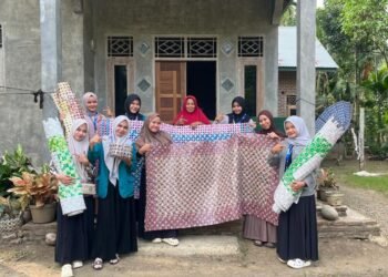 tikar dari limbah plastik