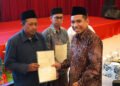 Dorong Kepastian Hukum Wakaf, Kantor Pertanahan Jember Serahkan Sertipikat Wakaf 2025 dan Sosialisasikan Program 2026 65 Penyerahan Sertipikat Wakaf Secara Simbolis