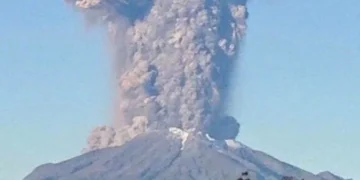 Gunung Semeru Kembali Erupsi.jpg