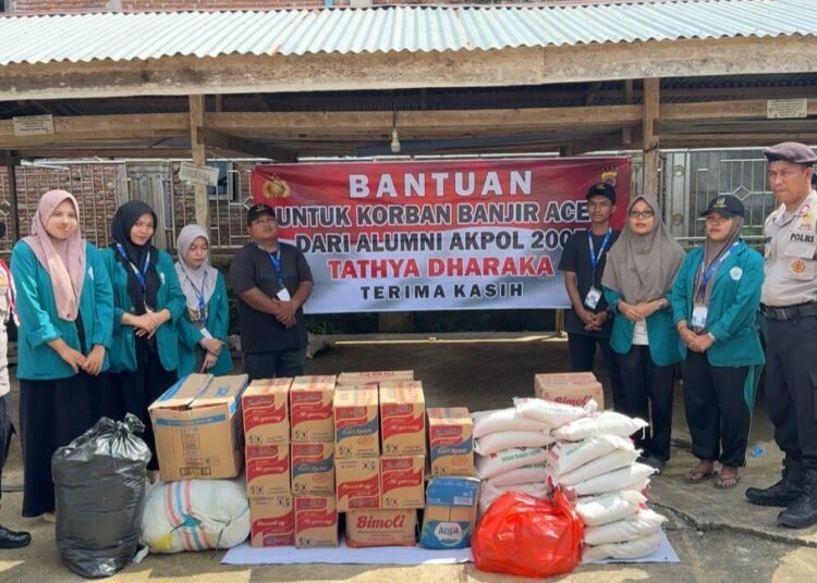 Solidaritas Bencana: Alumni Akpol 2005 Tathya Dharaka bersama Mahasiswa KPM 07 UIN SUNA Lhokseumawe Bergerak Cepat Bantu Korban Banjir Gampong Lhok Jok 46 IMG 20251205 WA0003