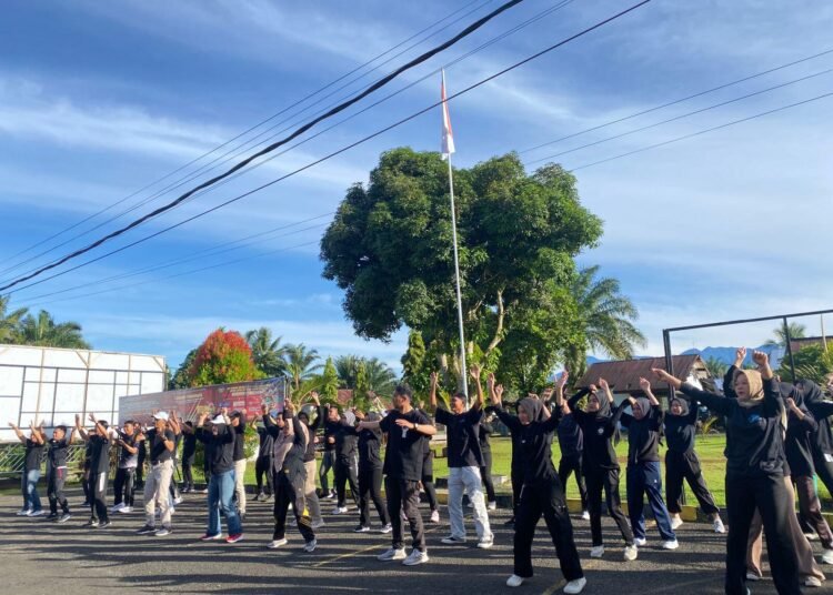 Lapas Kelas IIB Arga Makmur Gelar Senam Bersama untuk Tingkatkan Kebugaran dan Soliditas Pegawai 46 IMG 20251206 WA0021