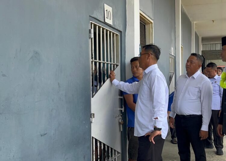 Jelang Nataru, Kakanwil Ditjenpas Bengkulu Lakukan Monitoring dan Evaluasi Keamanan di Lapas Arga Makmur 46 IMG 20251224 WA0049