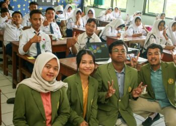 Pentingnya Memupuk Rasa Toleransi dan Empati, Mahasiswa UPN Veteran JawaTimur Lakukan Edukasi di MTsN 3 Surabaya 47 IMG 0153 1