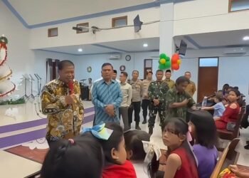 Dok : kedekatan Bupati Majalengka saat sesi ramah tamah dengan anak-anak dan para jemaat PKSG