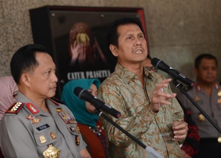 Etika Aparatur dalam Penyelenggaraan Pelayanan Publik di Indonesia 46 IMG 6319