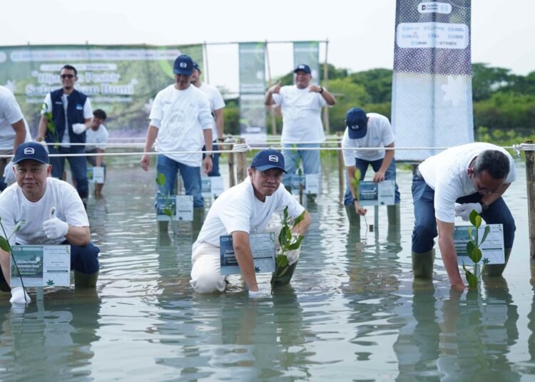 Wika Beton Sambut Hari Tanam Pohon Sedunia