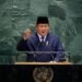 Prabowo Serukan Keadilan Global dan Kemandirian Negara Berkembang di Sidang Umum PBB 52 Presiden Prabowo Subianto menyampaikan pidato di Sidang Umum Perserikatan
Bangsa-Bangsa ke-80, New York, 23 September 2025. (Sumber: Detikcom)