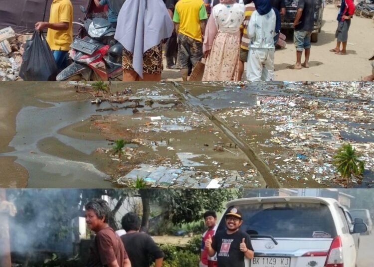 Postingan Media Sosial Pusat Krisis Tsunami Foto Berat Biru