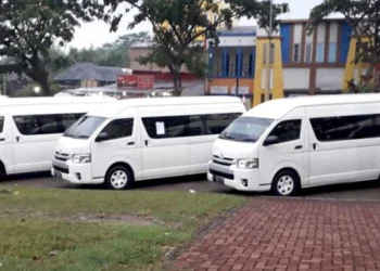 sewa hiace