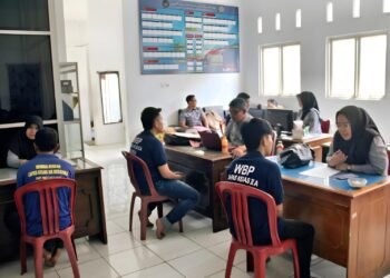 Enam Warga Binaan Jalani Litmas Integrasi di Lapas Bengkulu 52 Lapas Bengkulu, Bapas Bengkulu, Litmas Integrasi, Reintegrasi Sosial, Pembinaan Narapidana, Pemasyarakatan, Kemenkumham, Kolaborasi Lapas, ADM Kamtib, Tata Tertib Lapas