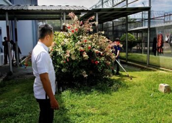 Kebersihan Jadi Prioritas, Lapas Bengkulu Intensifkan Pengawasan Lingkungan 49 Lapas Bengkulu, Disiplin Lapas, Kebersihan Lapas, Straf Cell, Halaman Gereja, Pembinaan Warga Binaan, Peltatib, Andika Saputra, Lingkungan Bersih