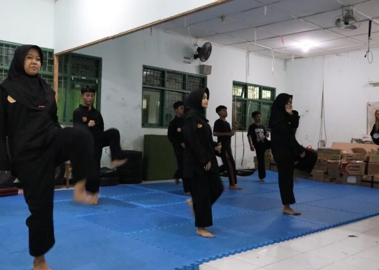 Pesilat MTsN 9 Bantul Terus Asah Kemampuan Jelang Kejuaraan Antar Pelajar 46 WhatsApp Image 2025 12 04 at 08.46.58