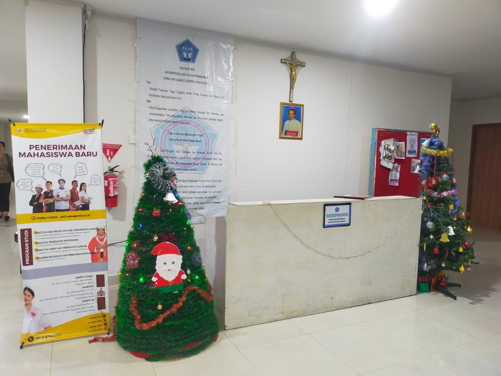 Rekoleksi Adven Mahasiswa AKUB: Langkah Kecil Menata Hati Sambut Natal 47 Rekoleksi Adven Mahasiswa AKUB