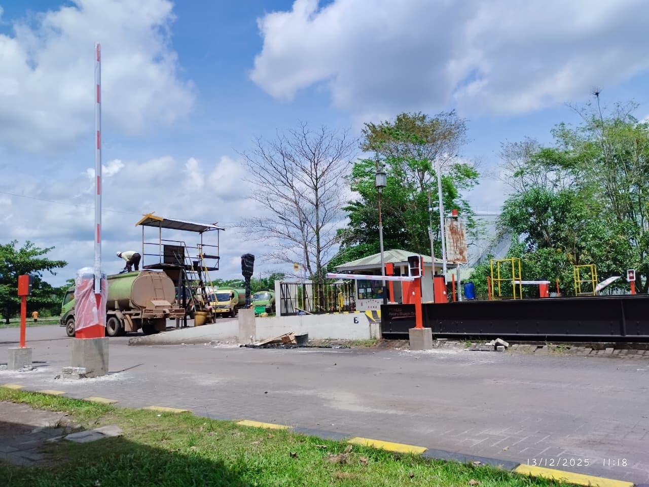 Palang Parkir Jembatan Timbang M-Gate untuk Dukung Digitalisasi Logistik Nasional