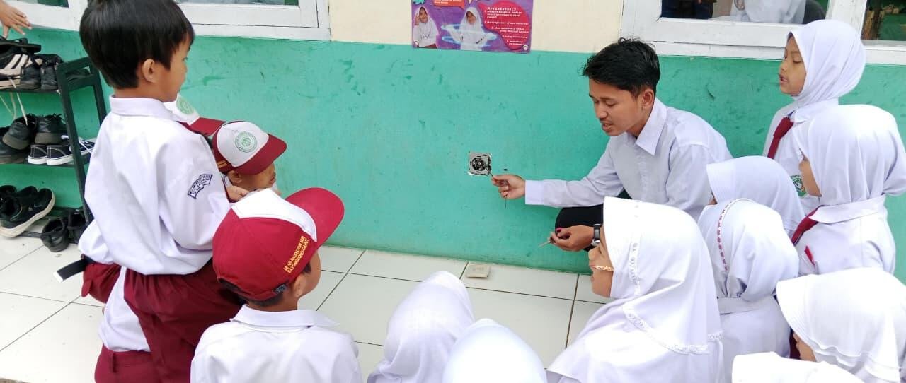 MIS Ar-Raudhotun Nur