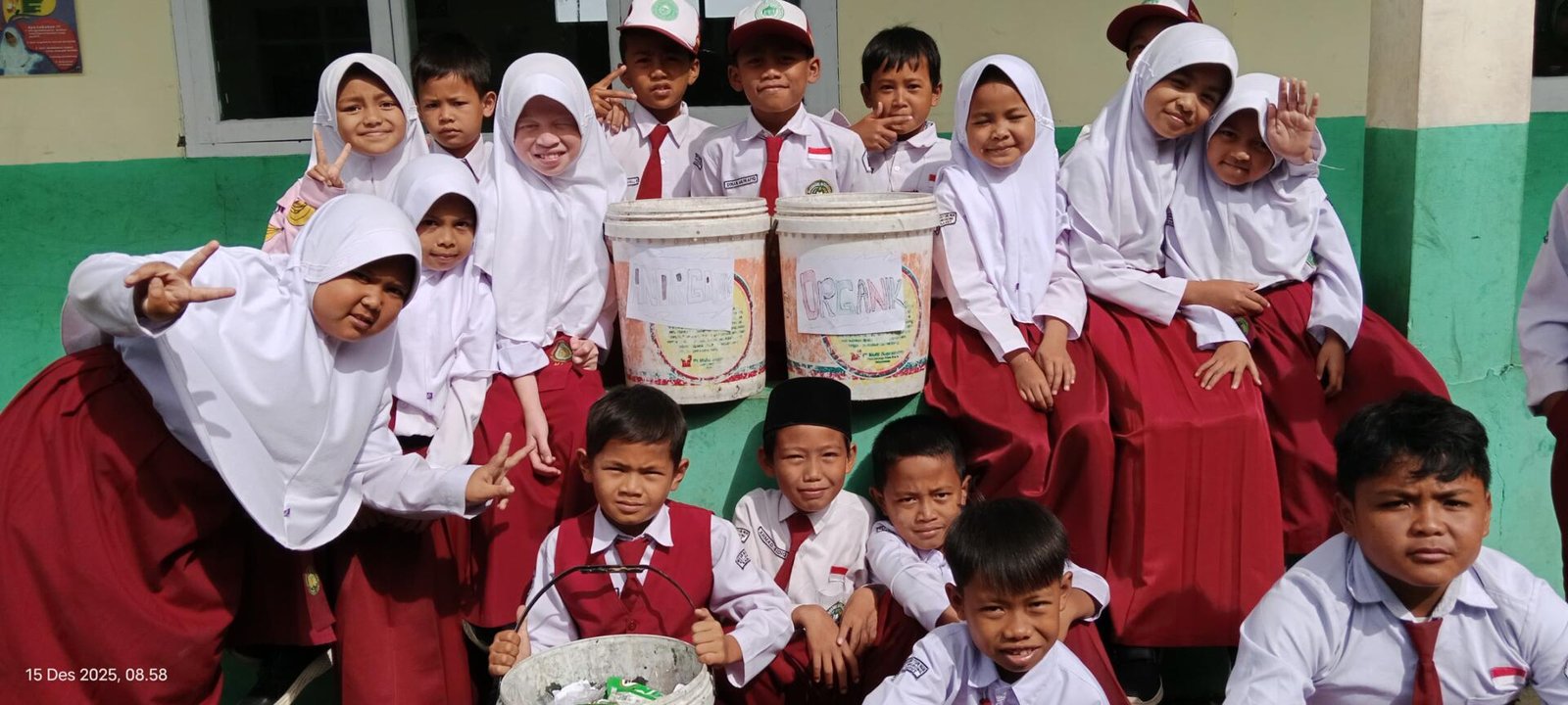 MIS Ar-Raudhotun Nur