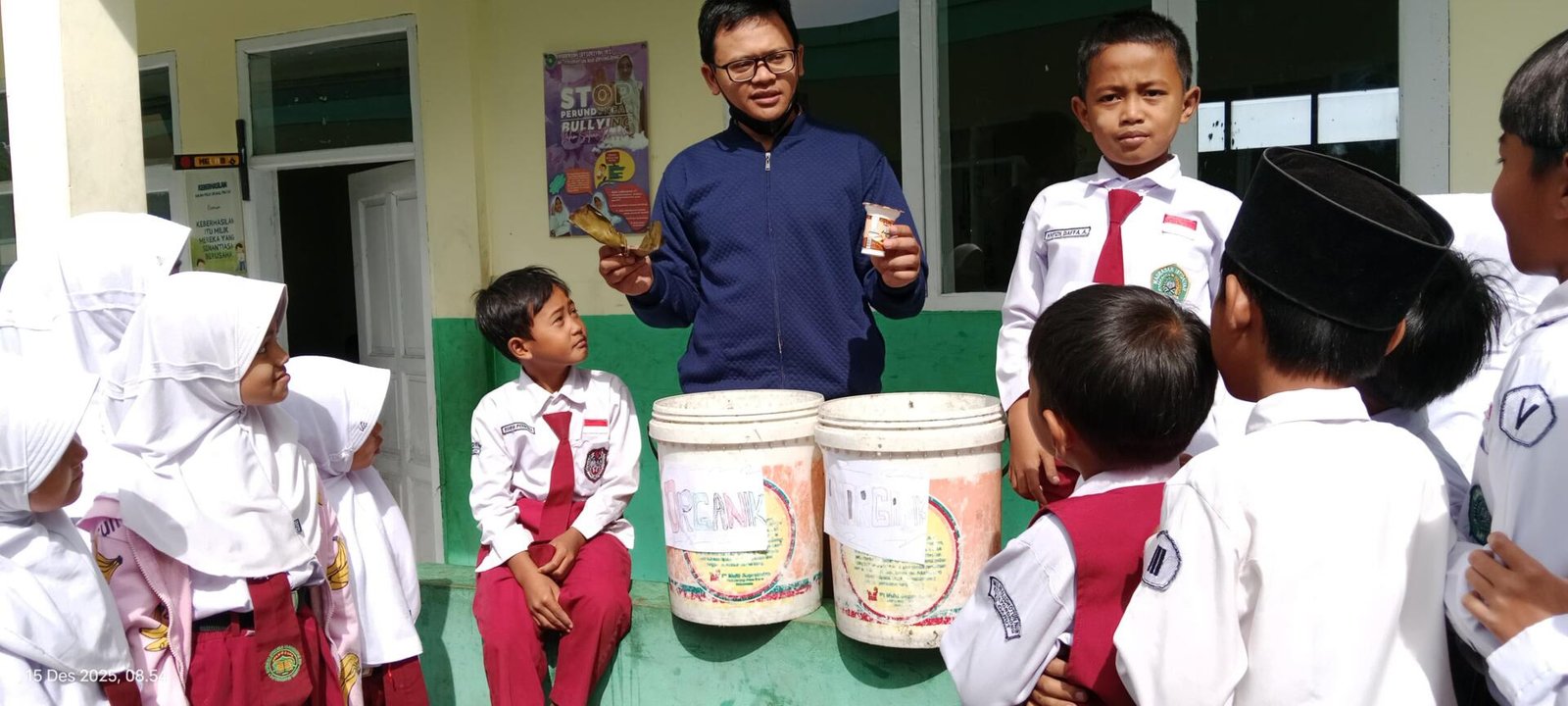 MIS Ar-Raudhotun Nur