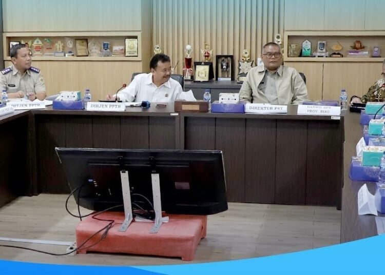 Ditjen PPTR Kementerian ATR/BPN Bahas Usulan Penetapan dan Pendayagunaan Tanah Cadangan Umum Negara (TCUN) di Tiga Provinsi 46 Ditjen PPTR Kementerian ATR/BPN Bahas Usulan Penetapan dan Pendayagunaan Tanah Cadangan Umum Negara (TCUN) di Tiga Provinsi