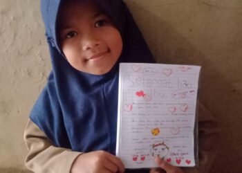 Menanamkan Nilai Cinta dan Empati di Hari Ibu, Insan Faisal Ibrahim, S.Pd Beri Tugas Edukatif Bermakna di Tengah Libur Semester 47 Tasbita Fajwatul Muwahidah (Siswa Kelas 3 MIS AR-RAUDHOTUN NUR)