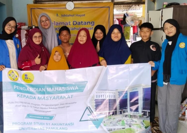 FUN-TREPRENEUR: Edukasi Wirausaha pada Anak-Anak dalam Kegiatan PKM Mahasiswa UNPAM 46 WhatsApp Image 2025 12 29 at 23.01.47