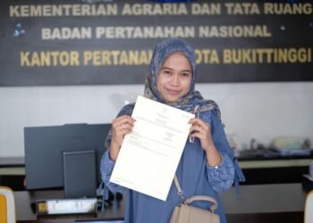 Miliki Sertipikat Elektronik, Masyarakat Jadi Lebih Tenang di Musim Penghujan 48 Miliki Sertipikat Elektronik, Masyarakat Jadi Lebih Tenang di Musim Penghujan