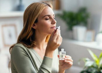 Parfum : Image Source : https://share.google/images/BzZ4PJYLUiia0I6Qo