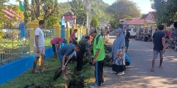Kegiatan Kerja Bakti di Lingkungan Masyarakat