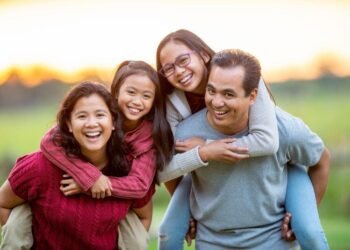 Keluarga Modern (Canva.com)