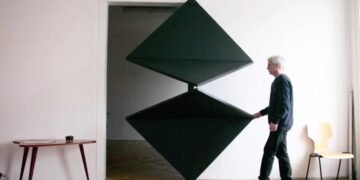 039659800 1434113329 Evolution Door YouTube.mp4 snapshot 00.16 2015.06.12 15.48.21