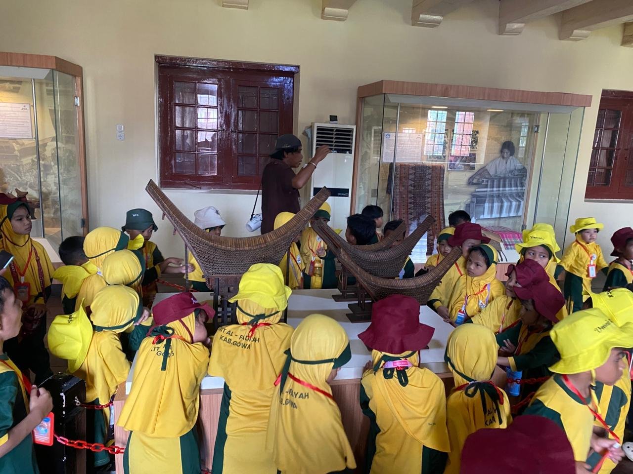 TKIT Al-Fadiyah laksanakan kegiatan outing class di Benteng Fort Rotterdam, Makassar,