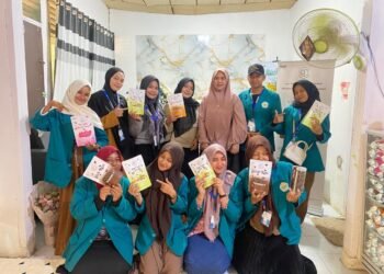 Mahasiswa KPM Kelompok 65 Lakukan Kunjungan dan Wawancara ke UMKM DJ Cake and Cookies di Desa Uteunkot 46 DJ Cake and Cookies