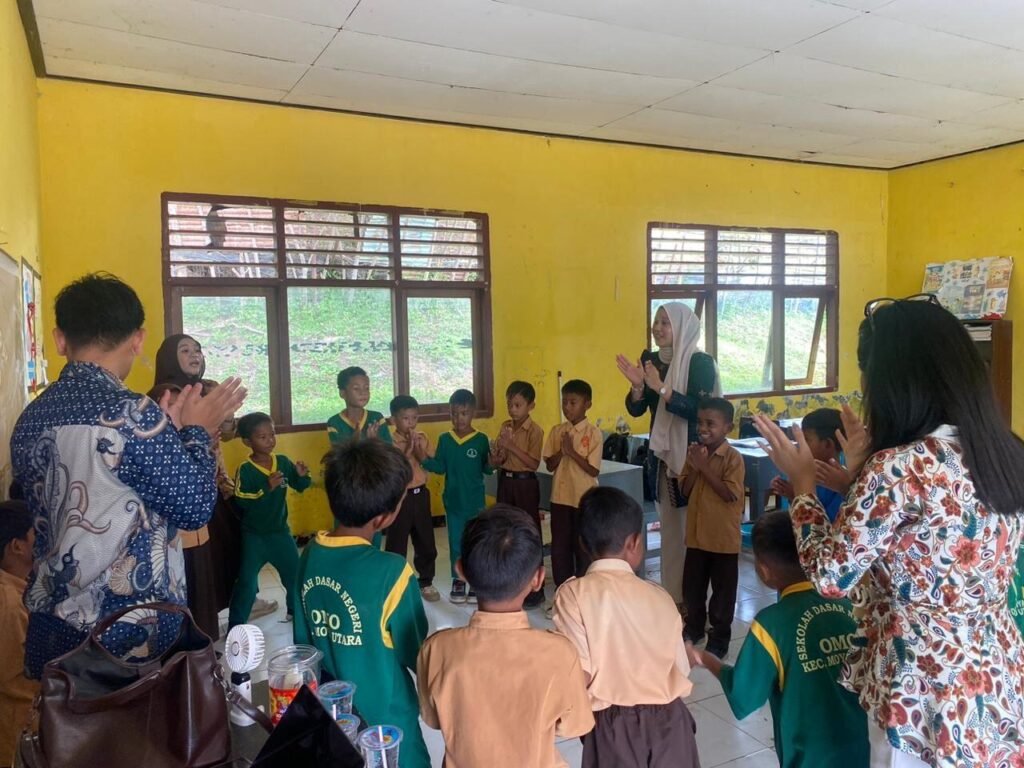 Menanam Karakter Sejak Dini, Temu Hukum ID Gelar Program “Temu Hukum Berdampak” di SDN Omo 47 176fe21a 6ab1 4f4a 9cab fc0d2ca87ae2