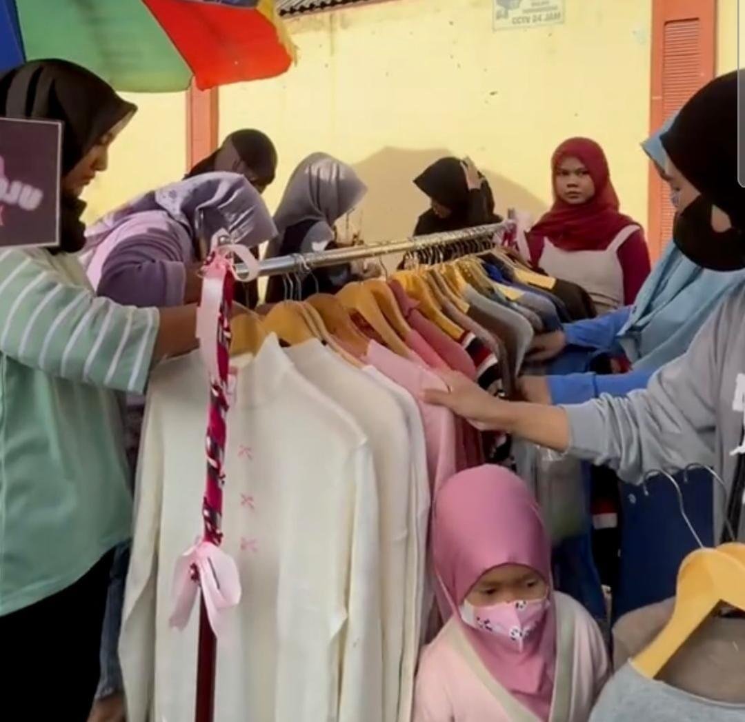 Langkah Awal Kemandirian Sintia Silvi Junita dari Bangku SMA Menuju Dunia Wirausaha yang Tumbuh Melalui Keteguhan 48 Sintia Silvi Junita