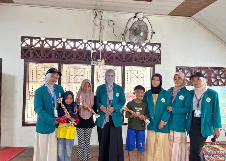 Mahasiswa KPM Universitas Islam Negeri Sultanah Nahrasiyah Lhokseumawe kelompok 34 melaksanakan seminar Stop Bullying di Meunasah Cot Seumiyong kecamatan Kuta Makmur kabupaten Aceh Utara 46 stop bullying