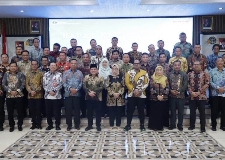 Kantah Jember Ikuti Rapat Kerja Daerah dan Bedah DIPA Tahun Anggaran 2026 46 Foto Bersama