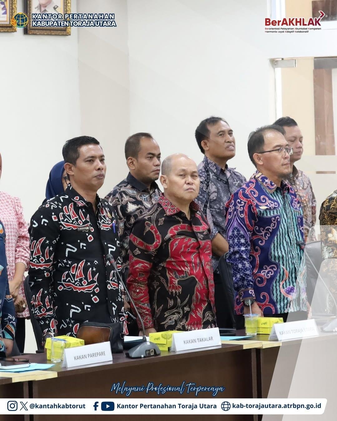 Rapat Evaluasi Capaian Kinerja Tahun Anggaran 2025 serta Penyusunan Rencana Aksi Tahun Anggaran 2026 di lingkungan Kanwil BPN Provinsi Sulsel 47 Hai SobATRBPNPerkuat Sinergi Kantor Wilayah Badan Pertanahan Nasional Provinsi Sulawesi Selata 1