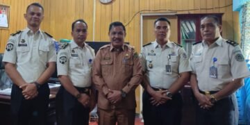 Hijau Ilustrasi Konsep 3R Presentasi