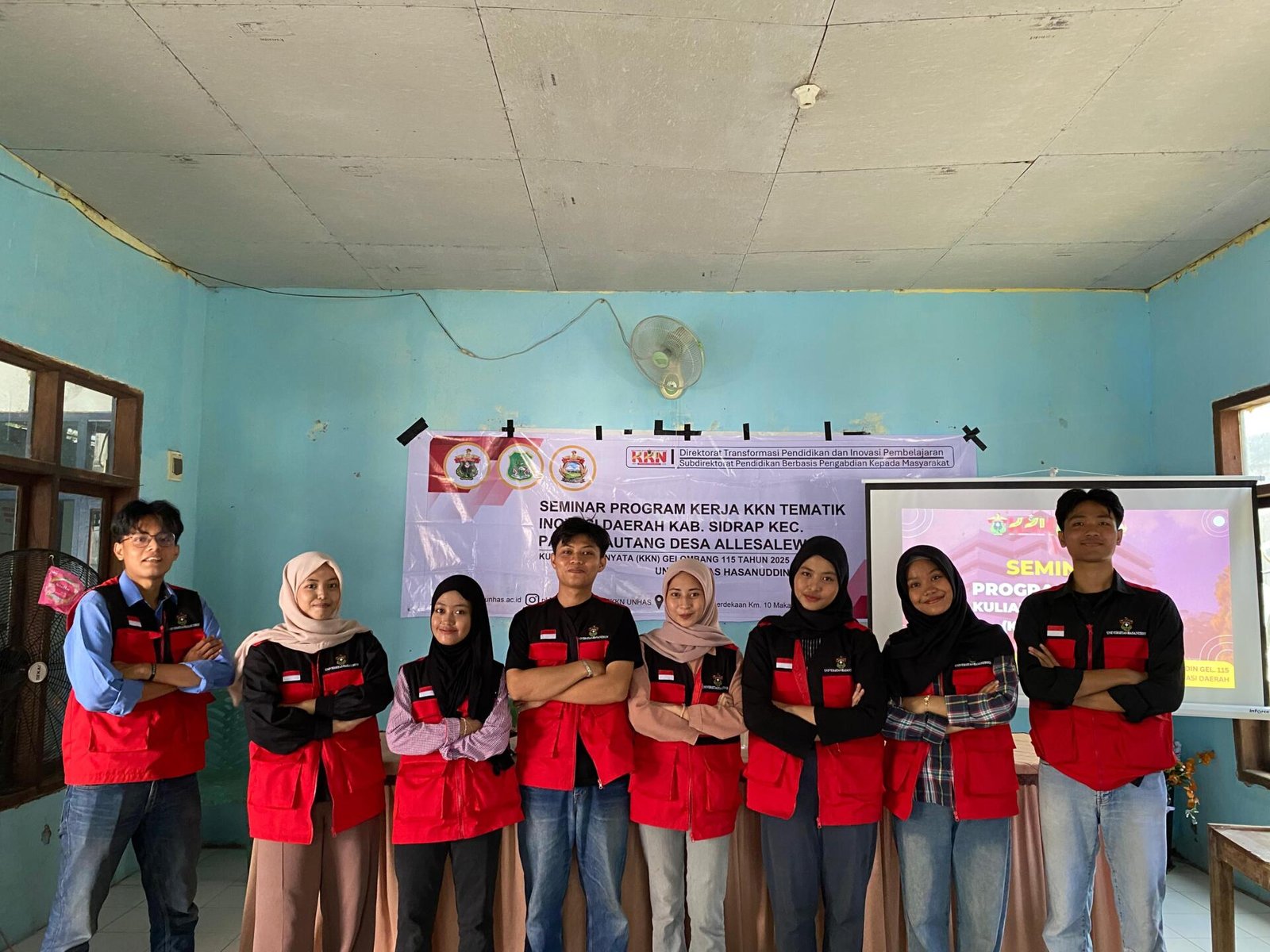 Foto Anngota KKN-T 115 UNHAS saat Kegiatan Seminar Program Kerja di Desa Allesalewo, Rabu (31/12/2025). Foto: Dokumentasi Pribadi.