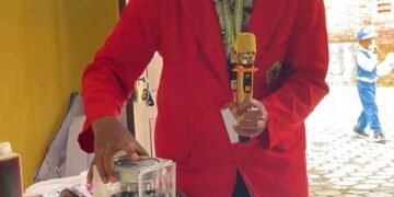 Sosialisasi Teknologi Tepat Guna (TTG) Inovasi Biopori Eco-Enzyme Dengan Sistem Floor Drain_Program Kerja Sub Kelompok 1-KKN Universitas 17 Agustus 1945 Surabaya.