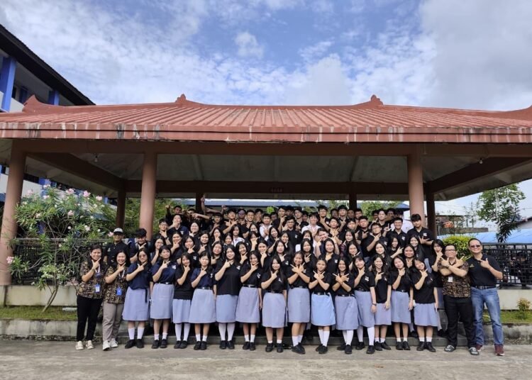 Gelar UKK Tahun Ketiga, KOMISI Bekali Siswa SMK Immanuel Skill Live Streaming hingga Business Model Canvas 46 IMG 20260116 WA0030