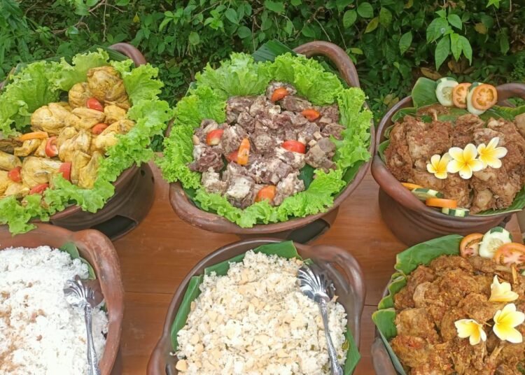 Berbagai menu yang akan disajikan Angonjiwo Bawen pada saat Bulan Ramadhan 2026 (Yusuf)