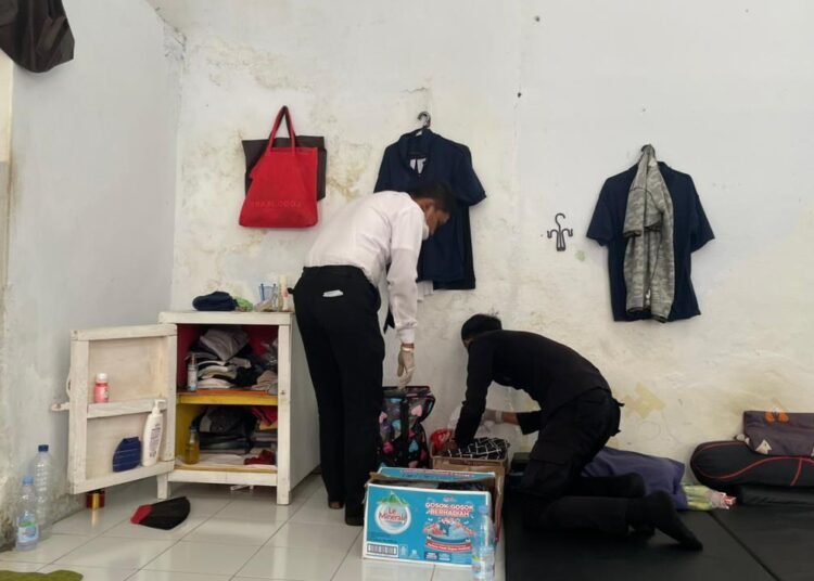 Lapas Bandanaira Geladah Blok Hunian, Amankan Barang Terlarang 46 IMG 20260126 WA0020