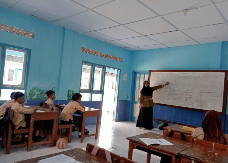 Mahasiswa PAI UNIMMA Bisa Lulus Tanpa KKN dengan Mengajar di Sekolah 3T 46 kegiatan mengajar di kelas oleh mahasiswa PAI UNIMMA