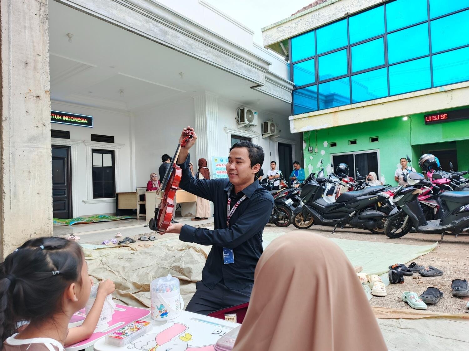 Venezia Membaca, Lentera Mengajar, dan Desa Dayeuh Dorong Minat Baca Anak lewat Kegiatan Literasi dan Lomba Mewarnai 48 IMG 20260111 074518 654 1