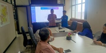 Adam Aulia Abdi adalah mahasiswa tingkat akhir Program Studi Sistem Informasi di Universitas Bina Sarana Informatika (UBSI). Ia memiliki fokus minat pada pengembangan software untuk e-Government dan efisiensi manajemen organisasi.