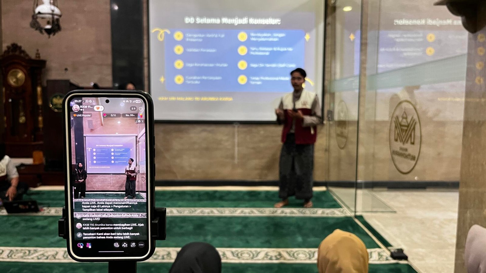 Dari Teori ke Studi Kasus: Peer Counseling Day-3 KKM Arunika Karsa 110 UIN Malang untuk Remaja Masjid Muthohharun 48 Peer Counseling Day-3 KKM Arunika Karsa 110 UIN Malang