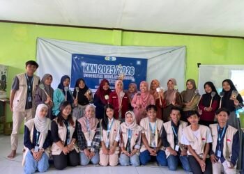 Mahasiswa KKN 06 UTM Bersama Ibu PKK Srabi Barat