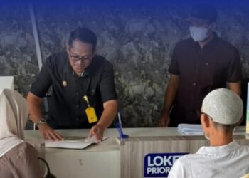 Komitmen Pelayanan Publik, Kantor Pertanahan Kota Lhokseumawe Tetap Layani Masyarakat di Masa Libur Tahun Baru 49 WhatsApp Image 2026 01 02 at 10.15.26