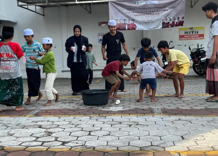 PLC Day 4: Fun Game Outdoor, Lomba Seru, dan Sholat Jamaah Bersama KKM Arunika Karsa 110 dan Remaja Masjid Muthohharun 46 PLC